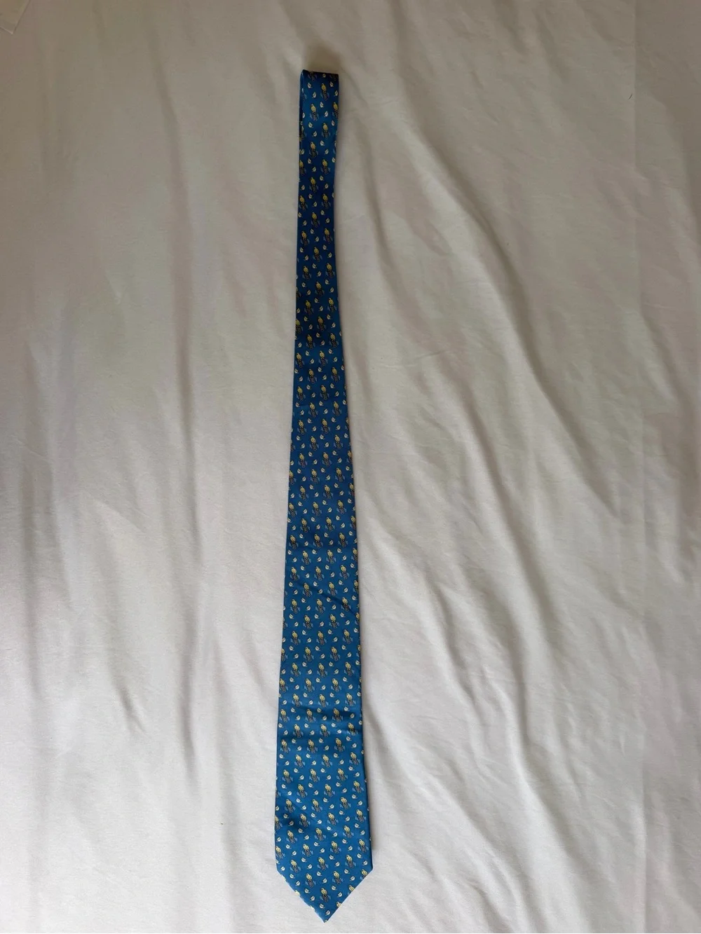 Vineyard Vines 100% Silk Spring Chicken Egg Blue Yellow Pattern Tie